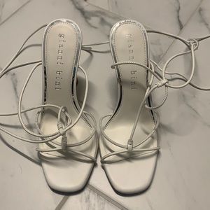 White Gianni Bini sandals size 7